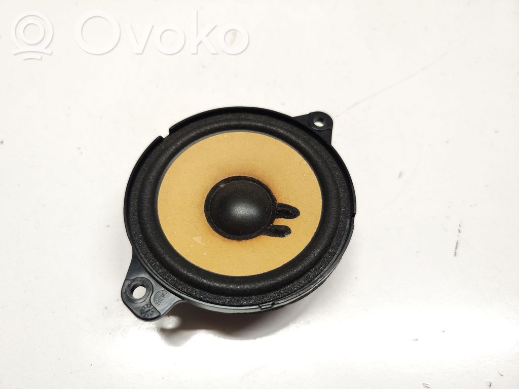 Audi A4 S4 B9 Panel speaker 