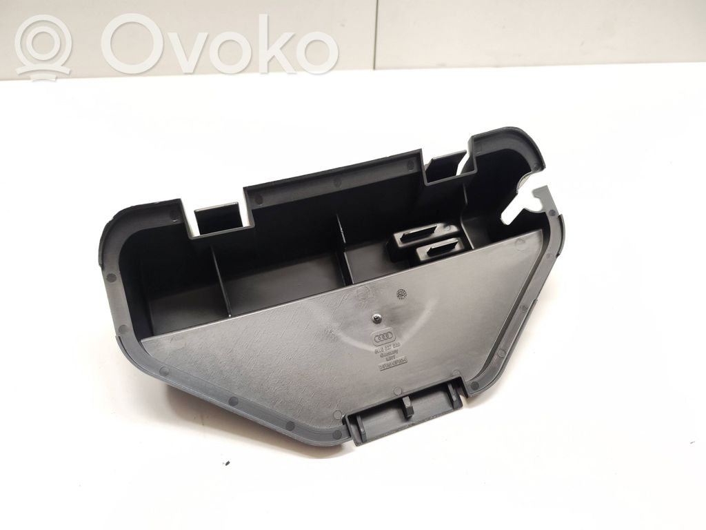 Hazard Warning Triangle Mounting Bracket   8W5827569