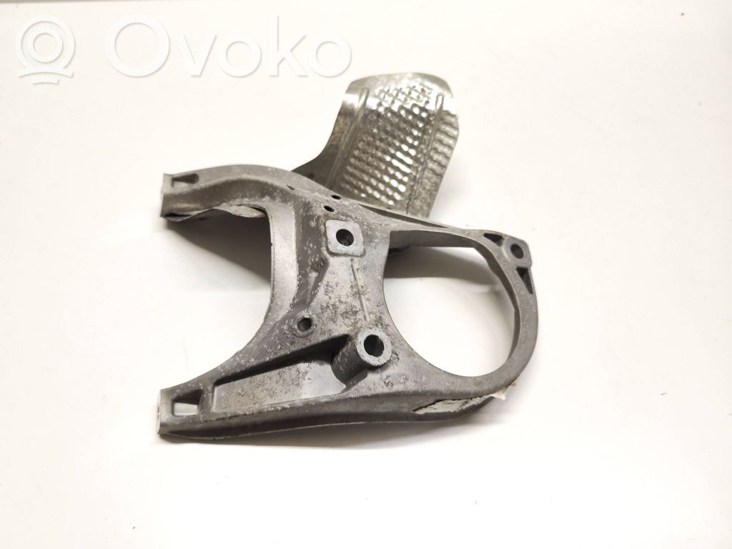 Porsche Macan (95B) Engine mounting bracket 