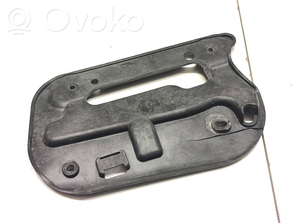 Kratka wlotu powietrza na maskę   JR3B16C194AC,G25AC