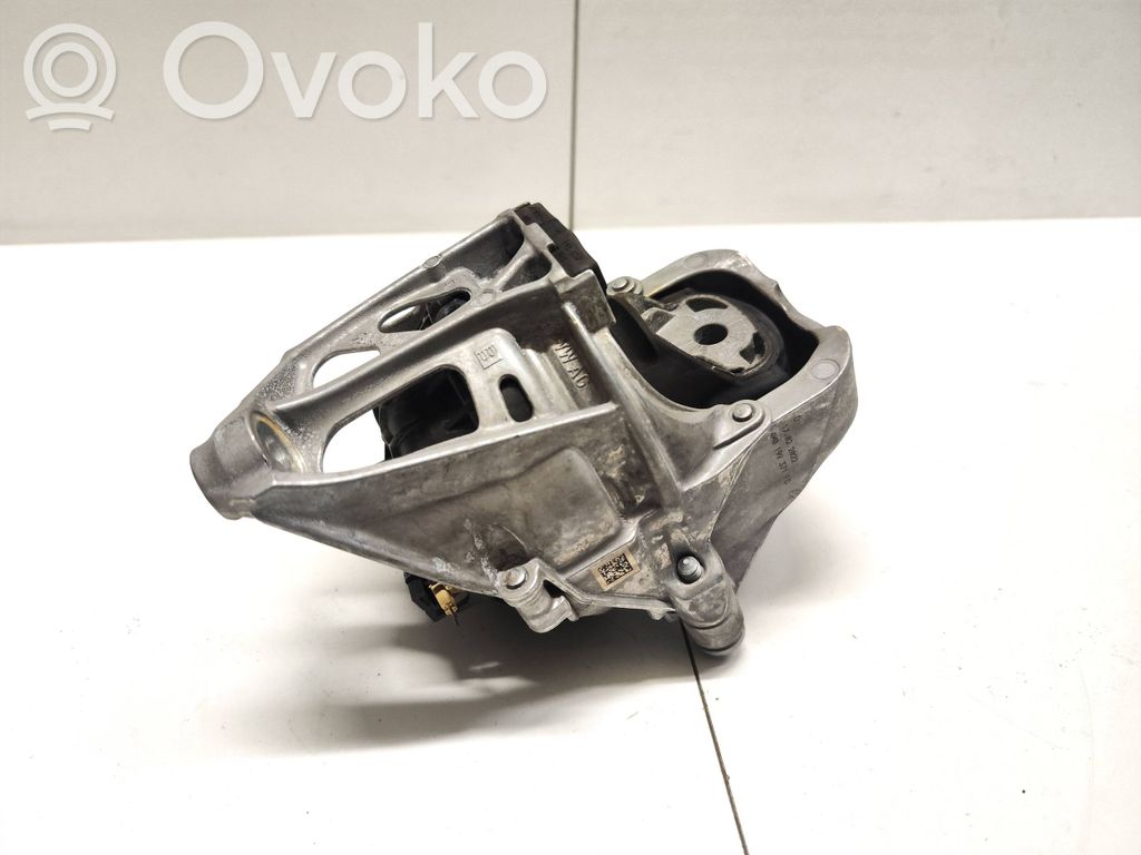 Audi Q5 SQ5 FY Engine mount bracket 
