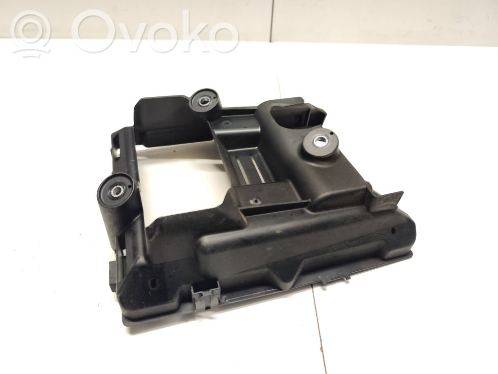 Engine control unit holder   4M0907650B