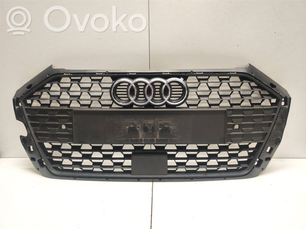 Audi A1 Oberes Gitter vorne 