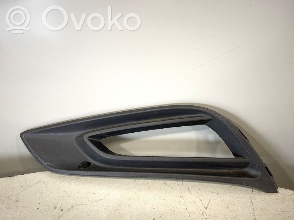 Opel Astra K Etupuskurin alempi jäähdytinsäleikkö 