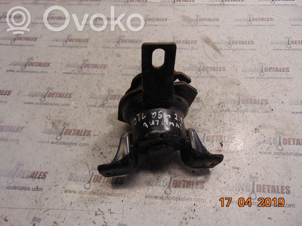 Engine mount bracket