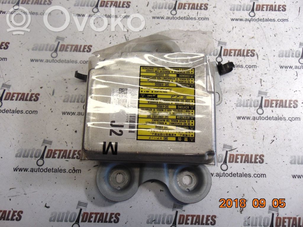 Lexus LS 430 Airbag control unit/module 