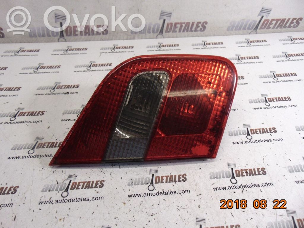 Mitsubishi Carisma Lampy tylnej klapy bagażnika 