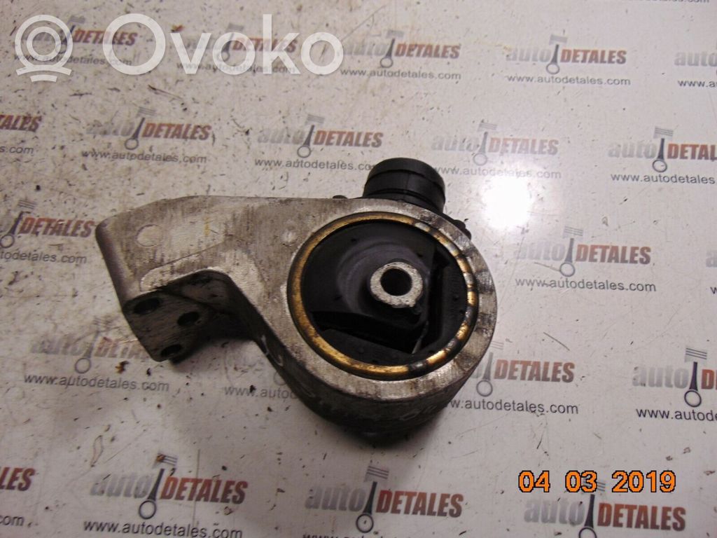 Mitsubishi Space Star Engine mount bracket 