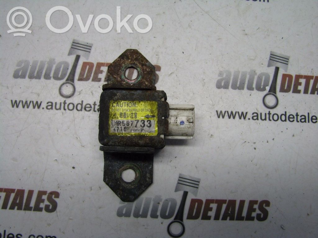 Mitsubishi Grandis Oro pagalvių smūgio daviklis 
