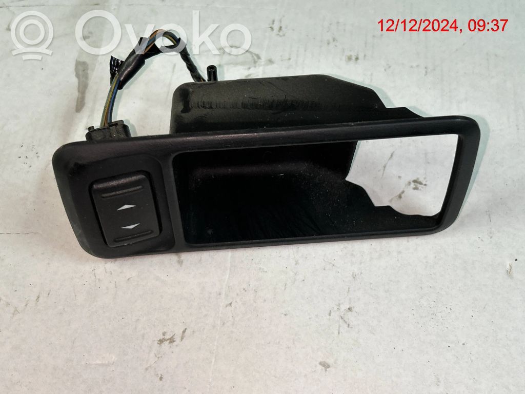 Ford C-MAX I Electric window control switch 
