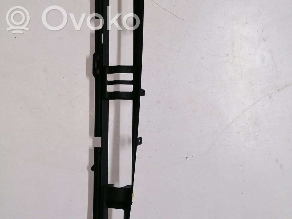 Toyota Auris E180 Moldura del panel 