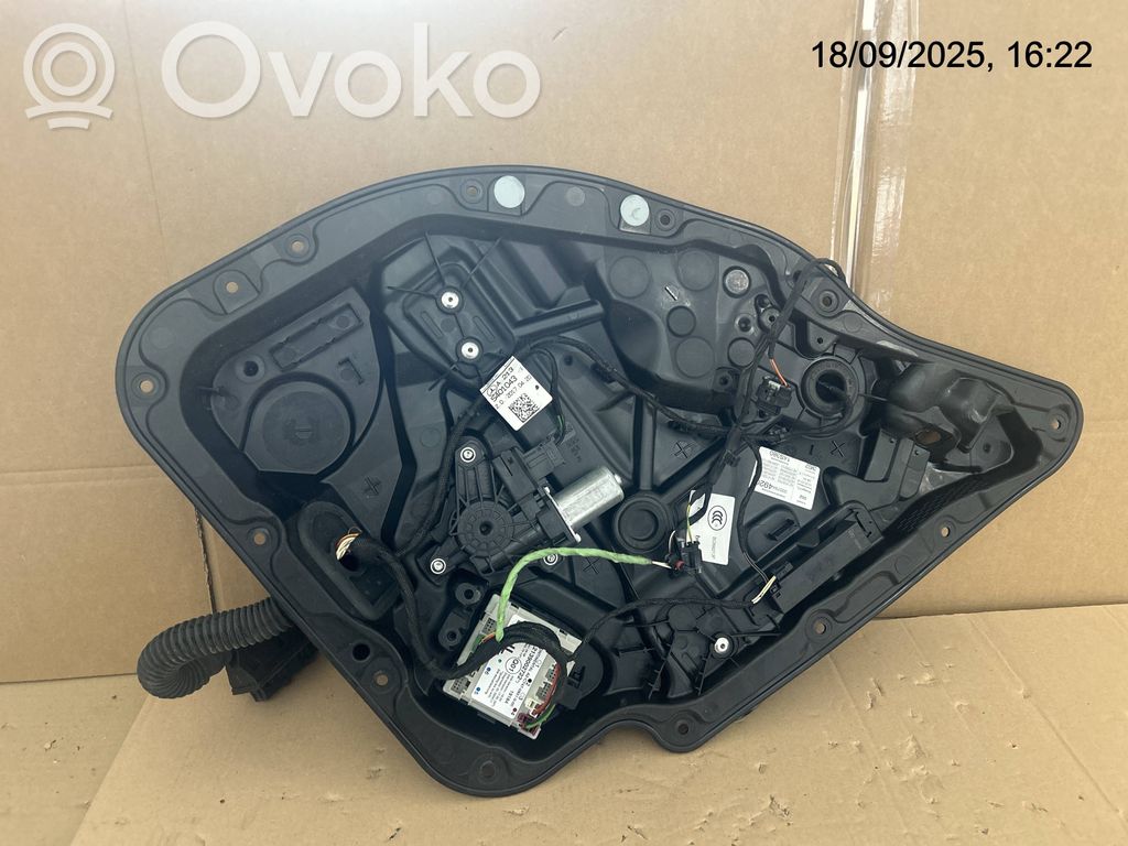 Mercedes-Benz E W213 Rear door window regulator with motor 