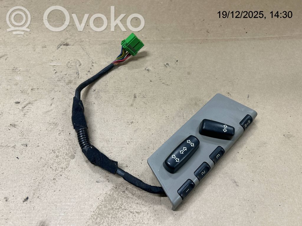 Volvo XC90 Seat control switch 