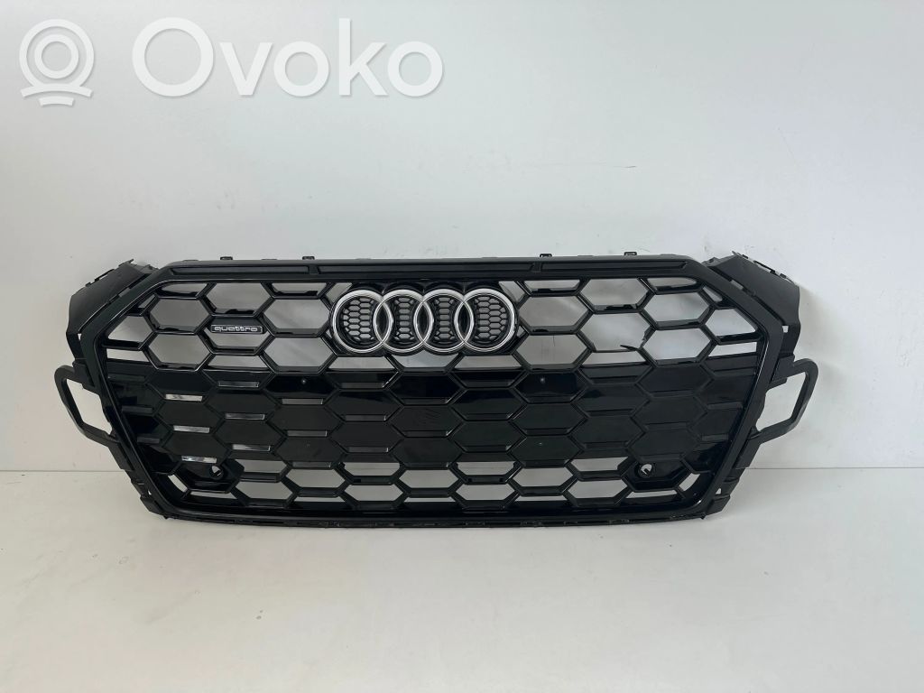 Audi A5 Grotelės priekinės 