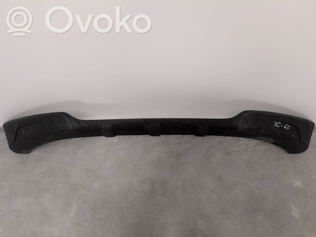 Volvo XC60 Borde del parachoques delantero 