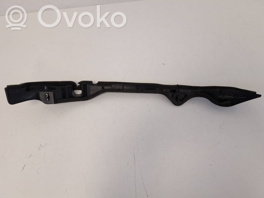 Mazda 2 Кромка крыла 