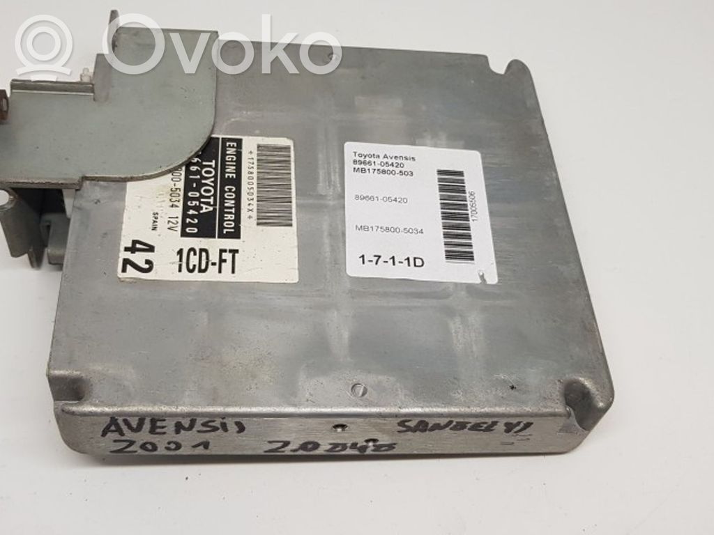 Toyota Avensis T220 Engine control unit/module 