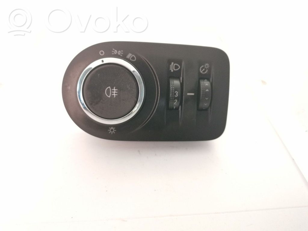 Opel Corsa E Light switch 