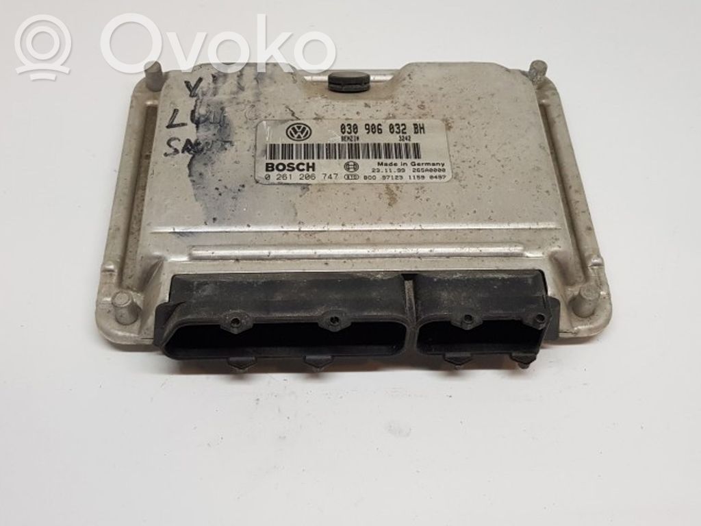 Engine control unit/module   030906032BH,0261206747