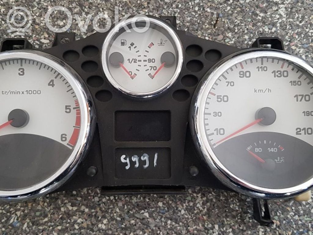 Peugeot 207 Speedometer (instrument cluster) 