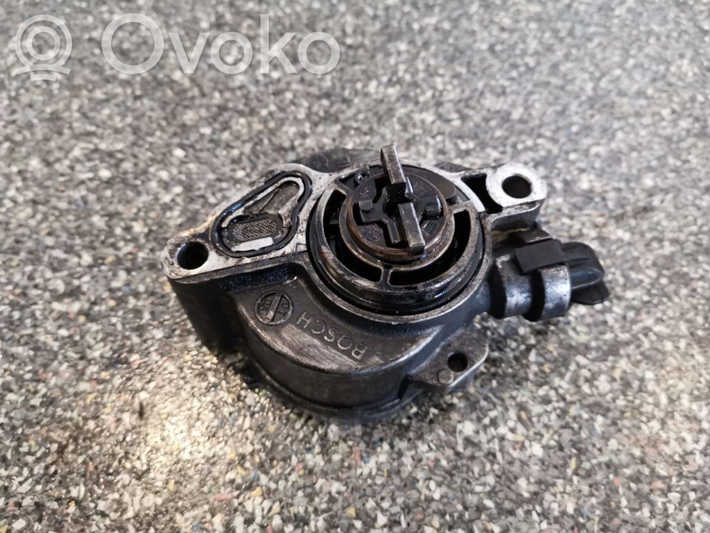 Peugeot 207 Vacuum pump 