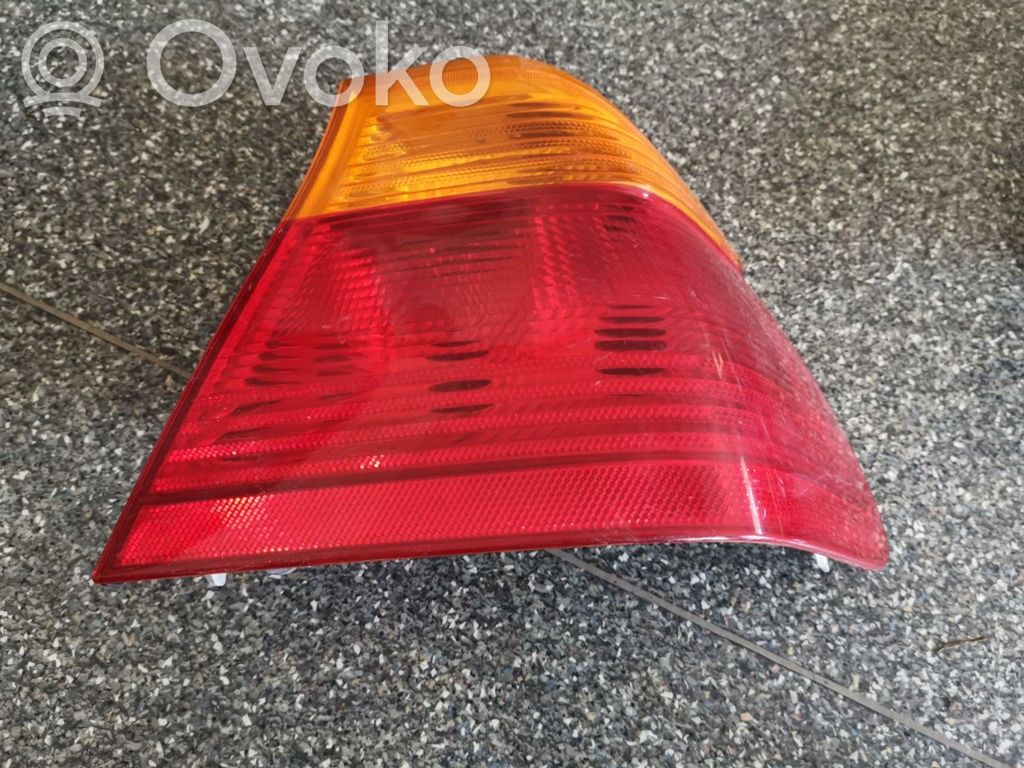 BMW 3 E46 Galinis žibintas kėbule 
