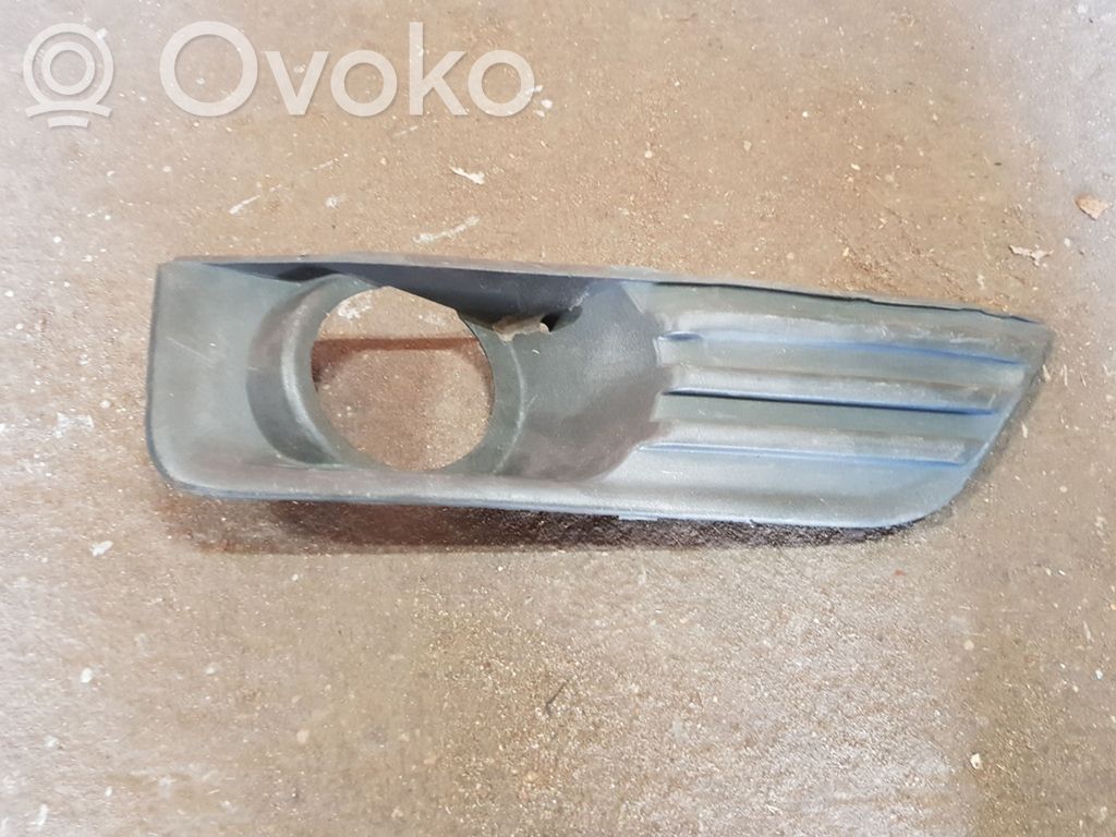 Ford Focus Front fog light trim/grill 