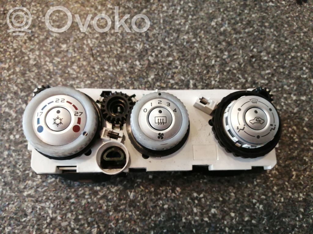 Mitsubishi Colt Climate control unit 