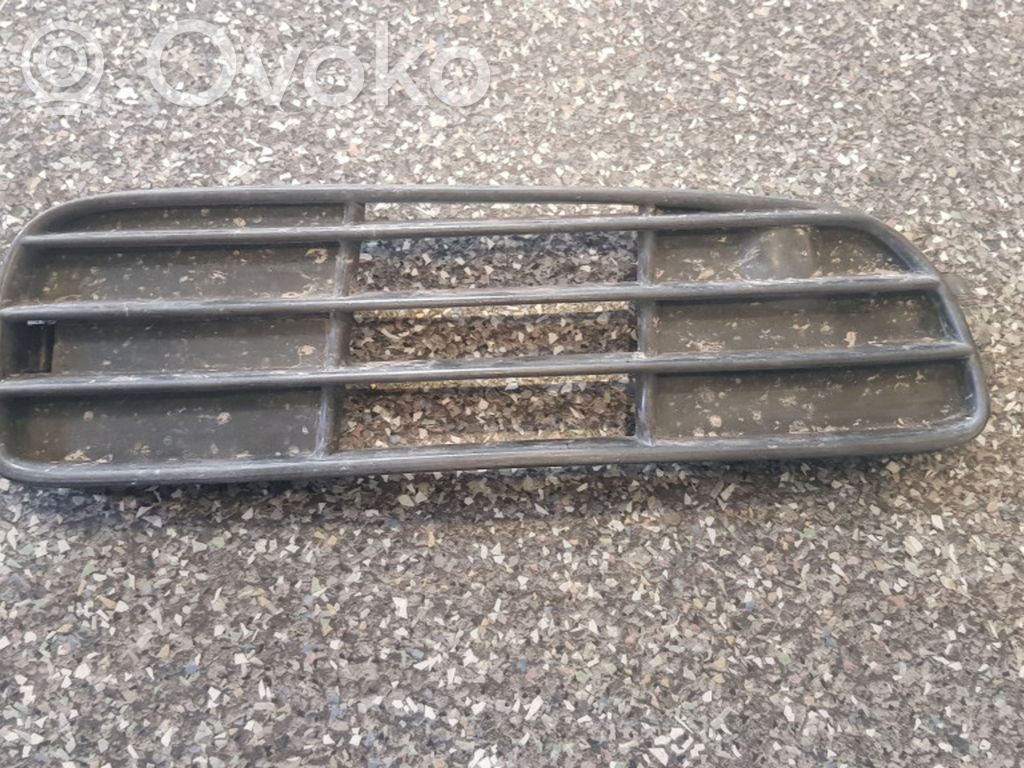 Audi 80 90 S2 B4 Front bumper lower grill 