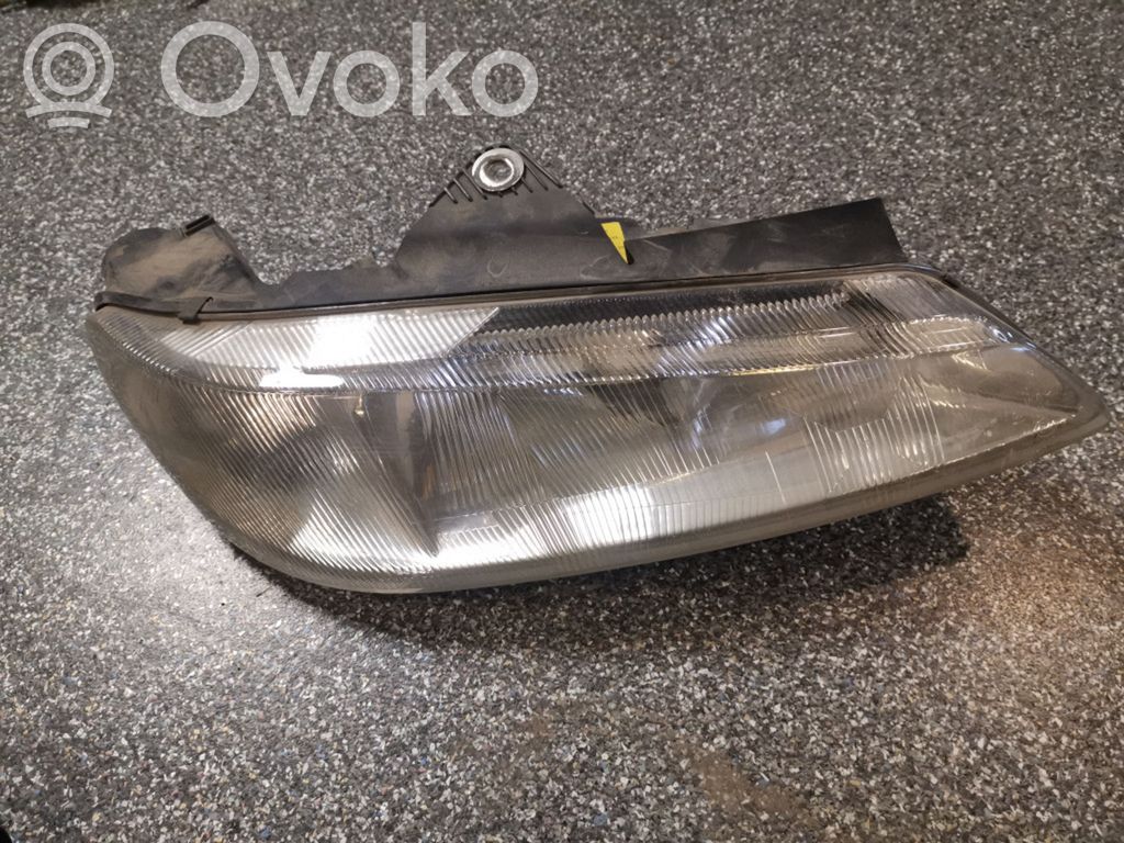 Peugeot 406 Headlight/headlamp 
