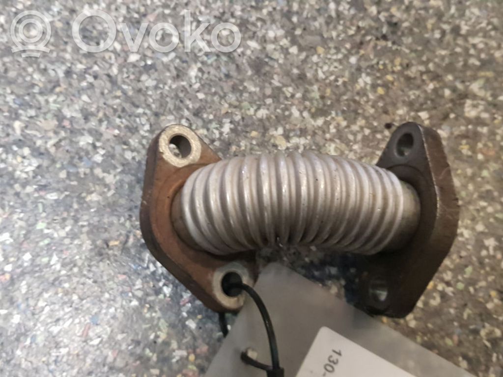 Opel Zafira B EGR valve line/pipe/hose 