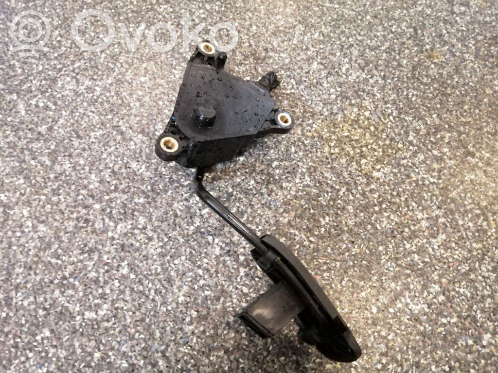 Nissan Note (E11) Accelerator throttle pedal 
