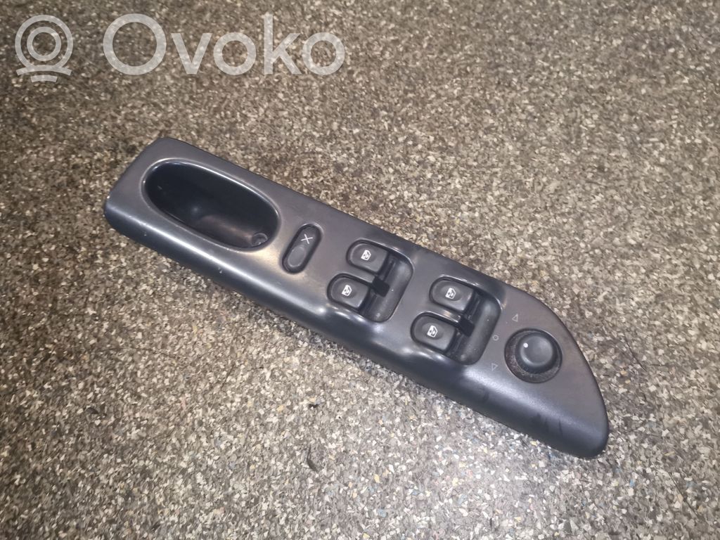 Renault Laguna I Electric window control switch 