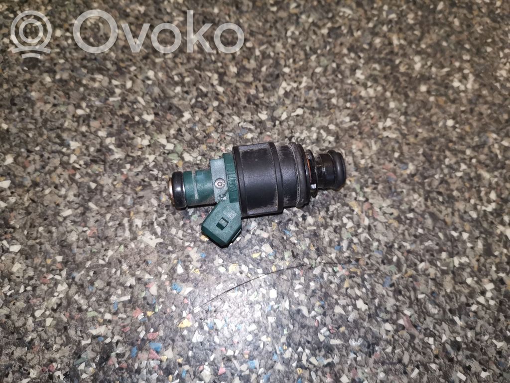 Volvo S40, V40 Purkštukų (forsunkių) komplektas 