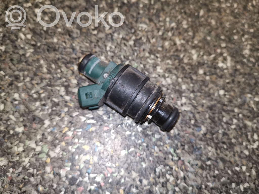 Volvo S40, V40 Purkštukų (forsunkių) komplektas 