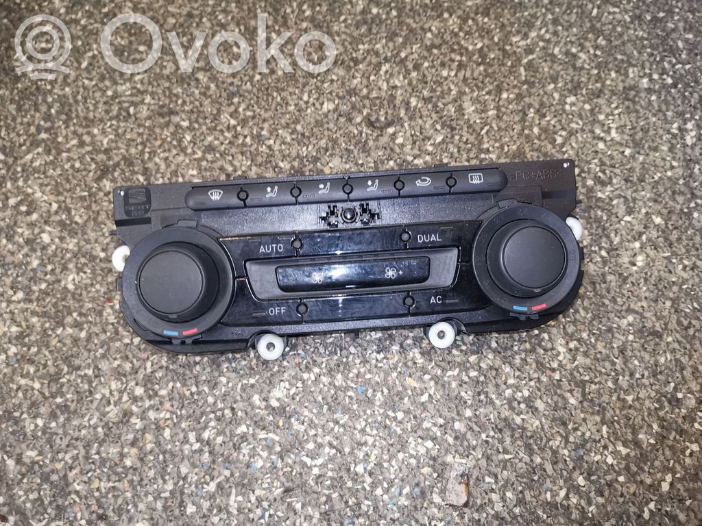 Seat Leon (1P) Climate control unit 