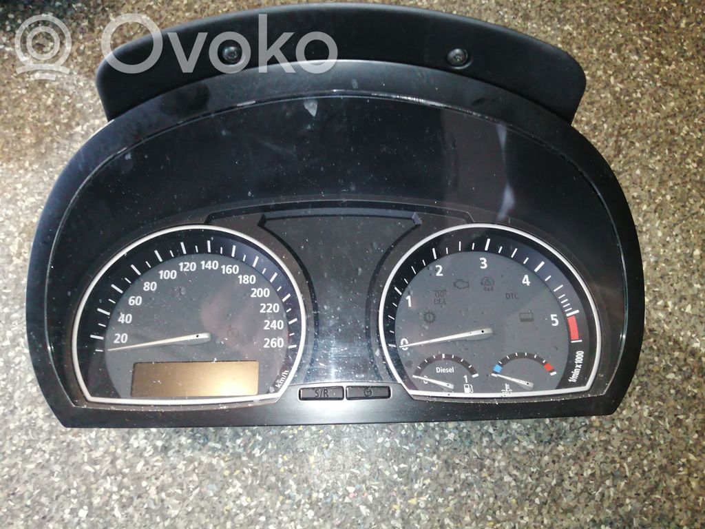 BMW X3 E83 Spidometrs (instrumentu panelī) 