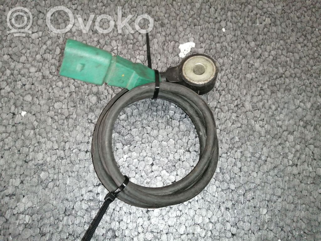 Volkswagen PASSAT B5.5 Sensor de petardeo del motor 