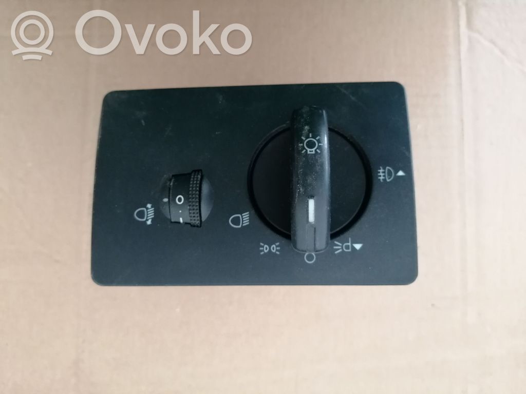 Ford Focus Light switch 