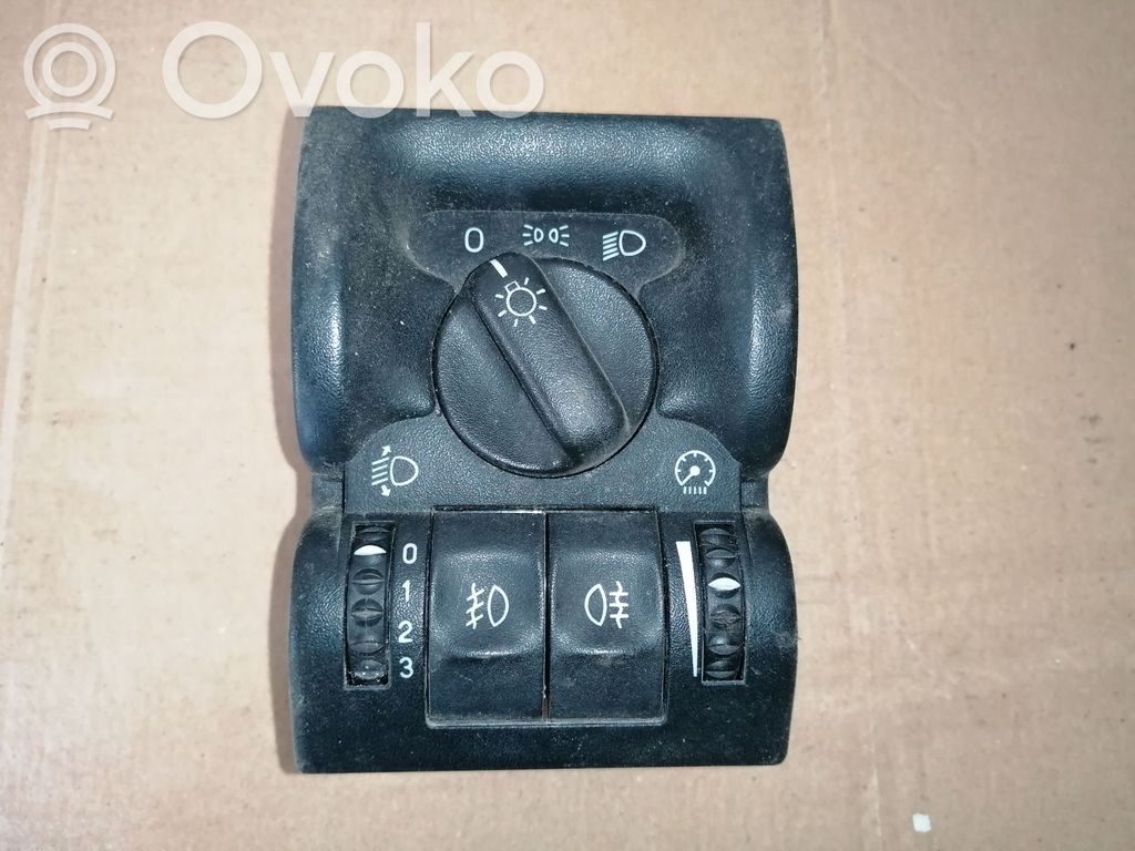 Opel Vectra B Light switch 