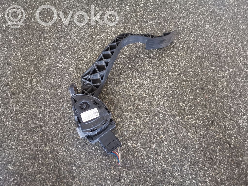 Citroen C3 Picasso Accelerator throttle pedal 