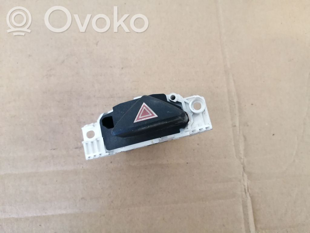 Ford Focus Hazard light switch 