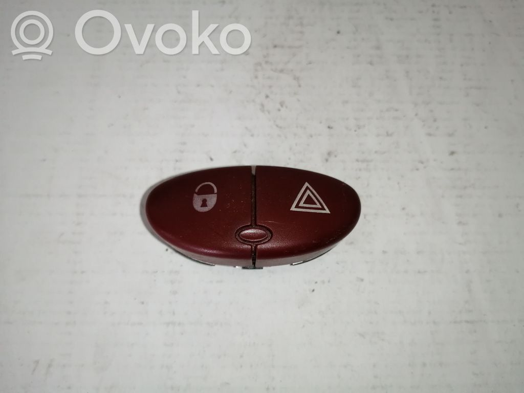 Peugeot 206 Hazard light switch 