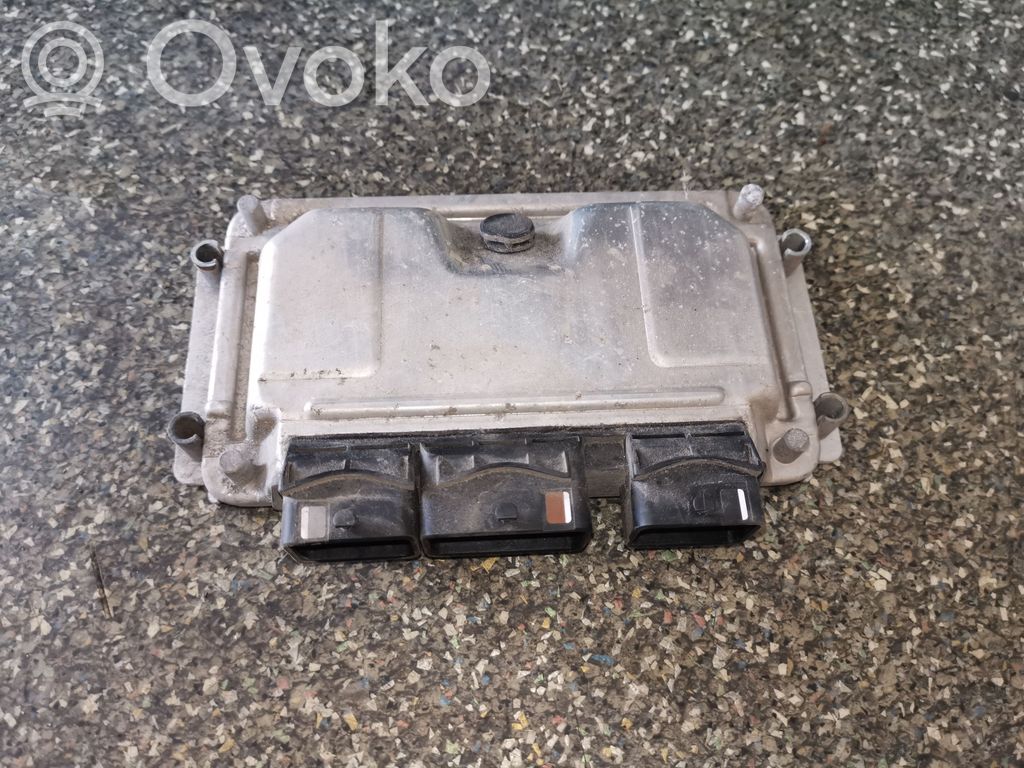 Engine control unit/module   0261207858,9649314580