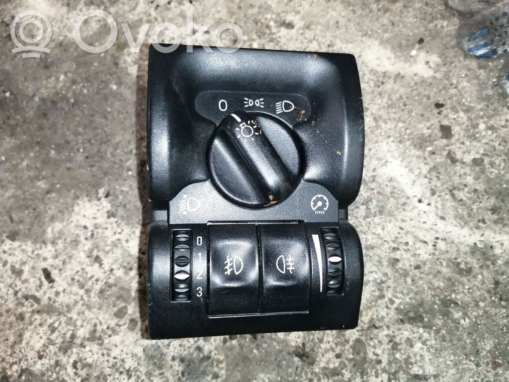 Opel Vectra B Light switch 