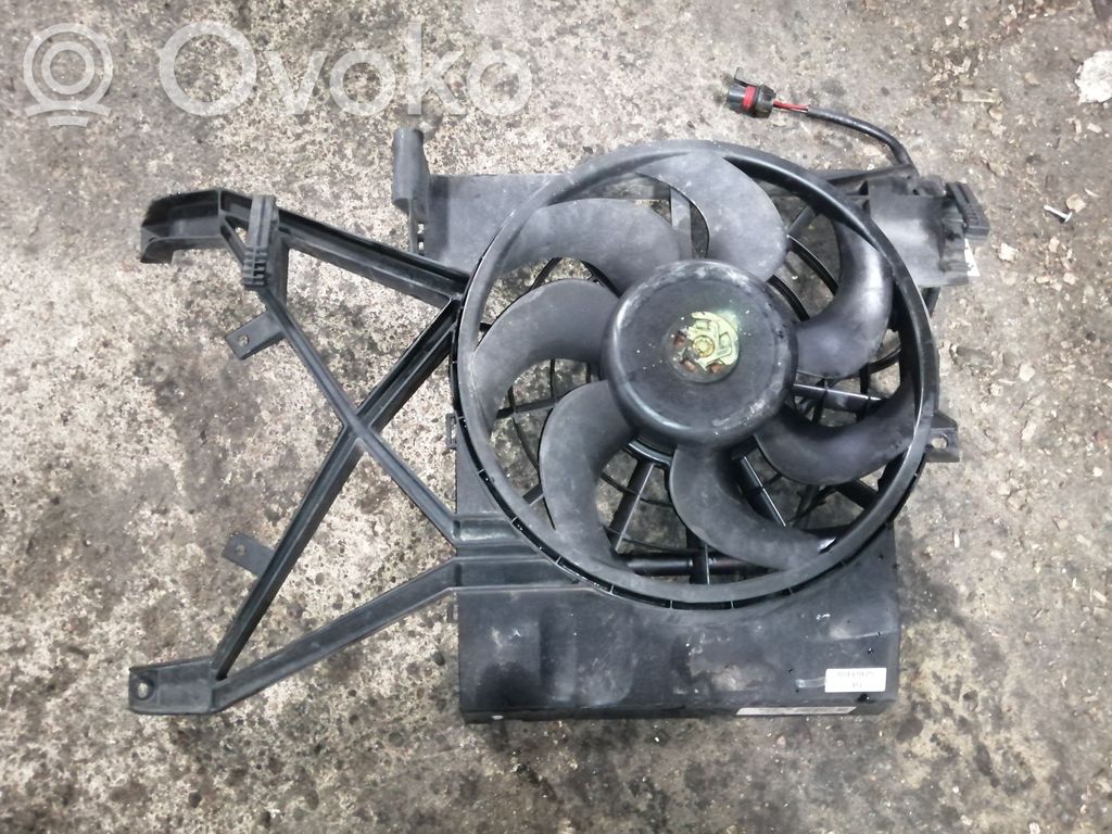 Opel Vectra B Elektrinis radiatorių ventiliatorius 