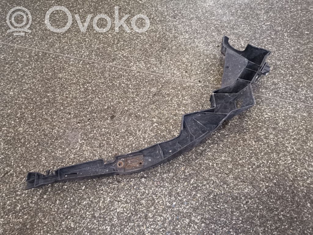 Volkswagen PASSAT B5 Front bumper mounting bracket 