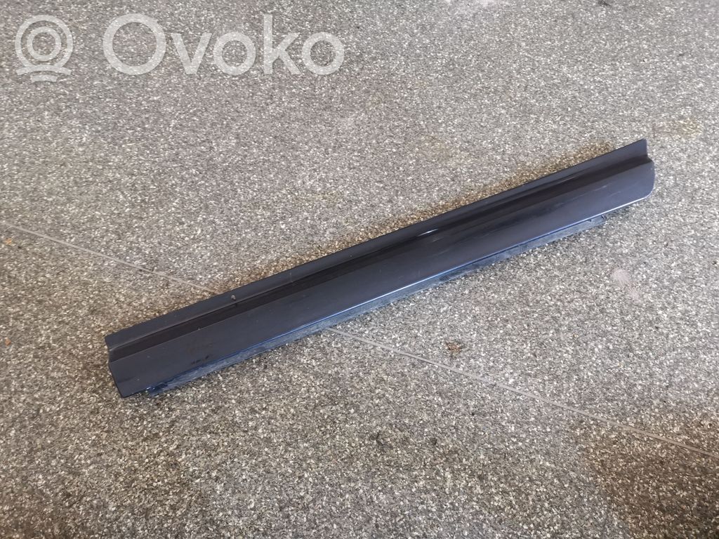 Audi A8 S8 D3 4E Takaoven lista (muoto) 