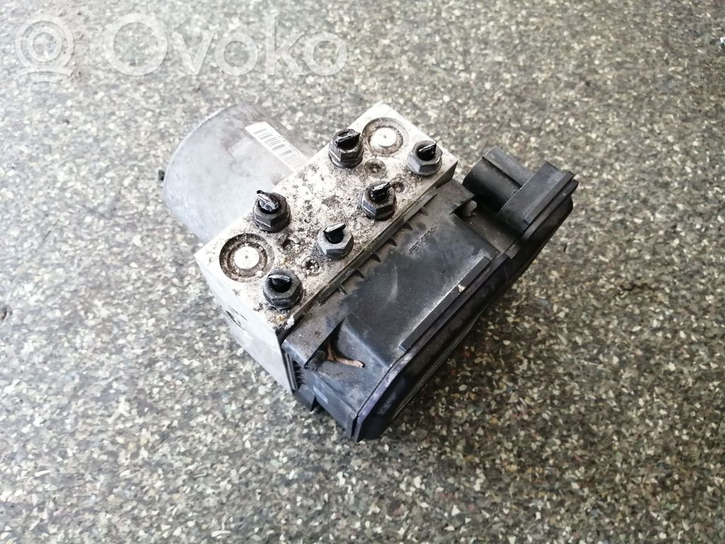 Volkswagen PASSAT B7 ABS Blokas 