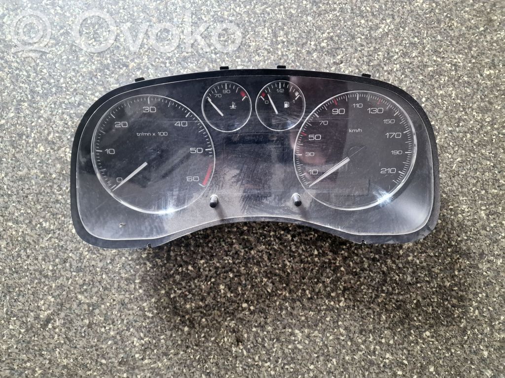 Peugeot 307 Geschwindigkeitsmesser Cockpit 